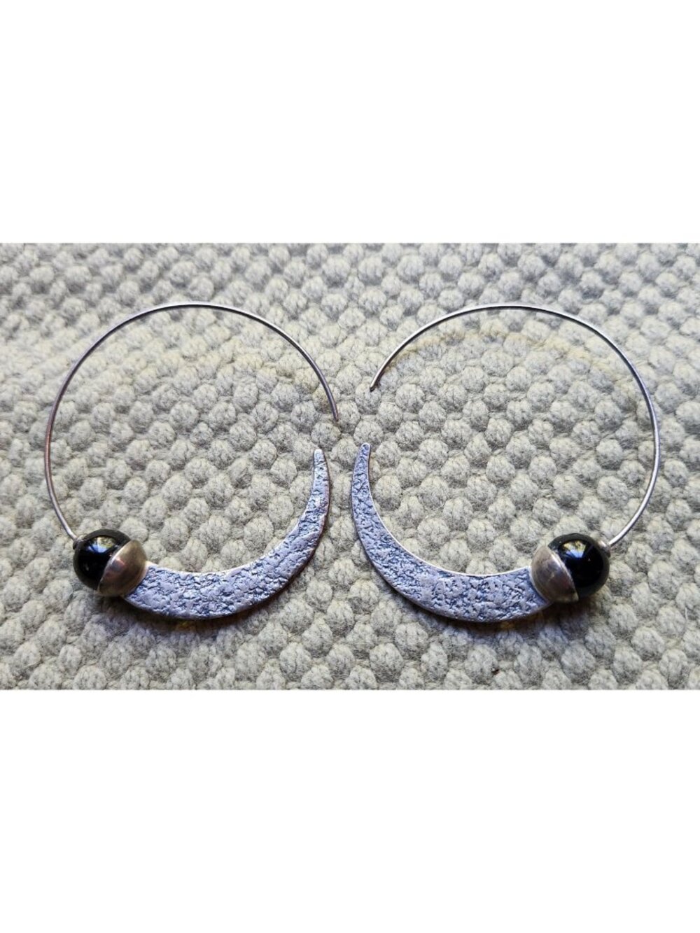 SILPADA 925 Sterling Silver and ONYX Big Comet Tail Hoop Earrings W1874 Signed